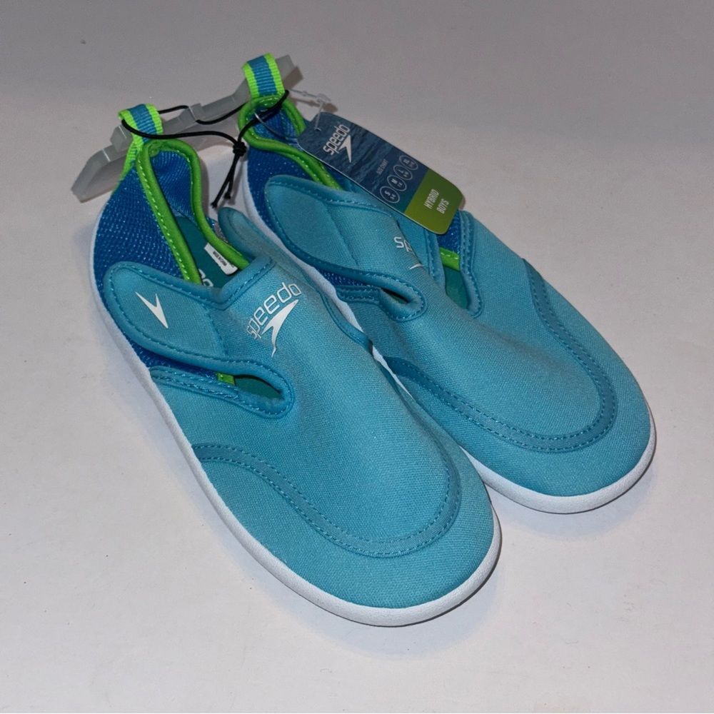 Speedo size XL 11-12 Kids Water Shoes - Aqua and Lime NWT